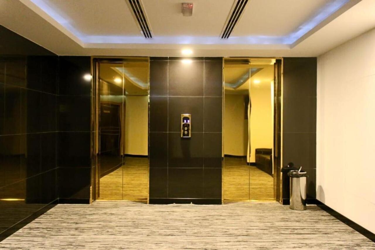 מלון Parkside Plaza מוסקט מראה חיצוני תמונה